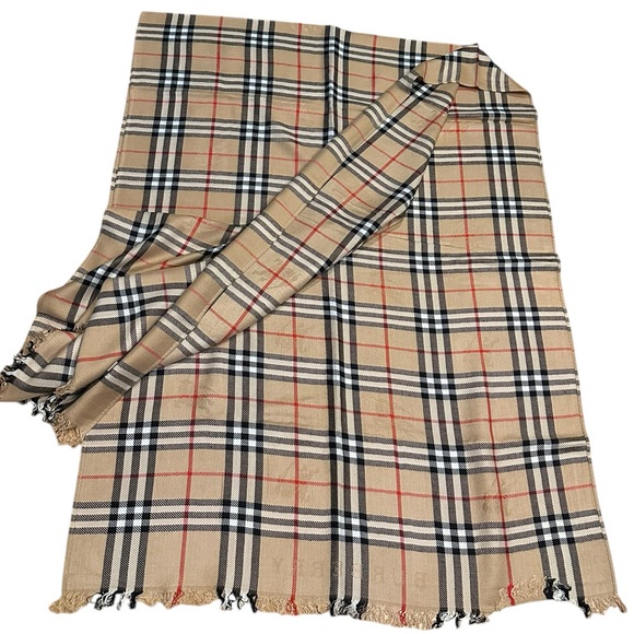 Burberry London wide check cashmere scarf - Picture 7 of 9